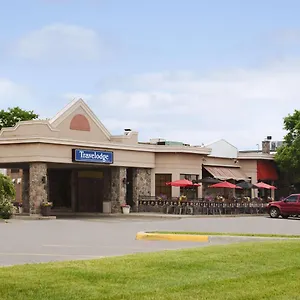 Travelodge By Wyndham - Waterloo Отель