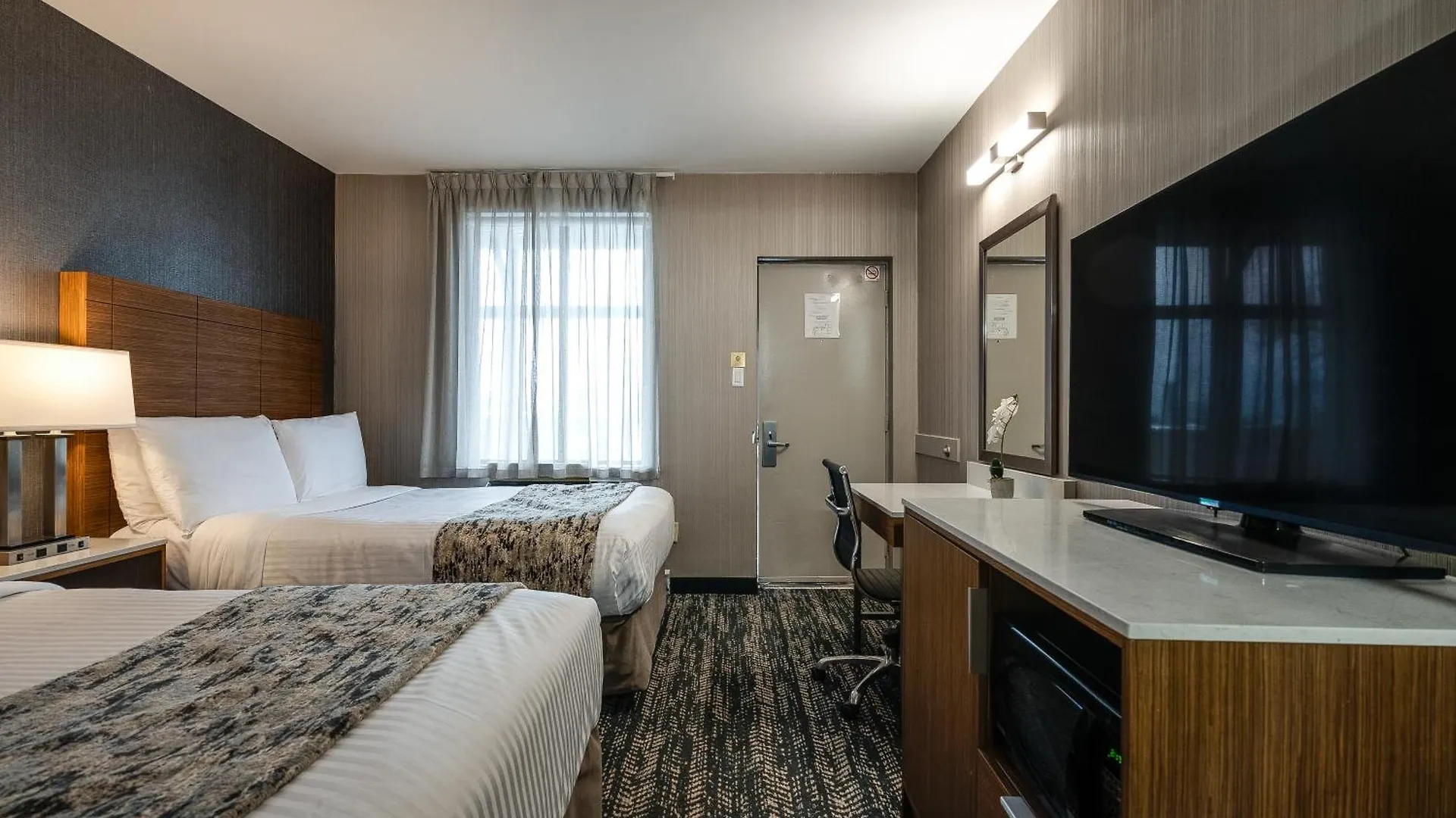 Monte Carlo Inn Toronto West Suites Mississauga